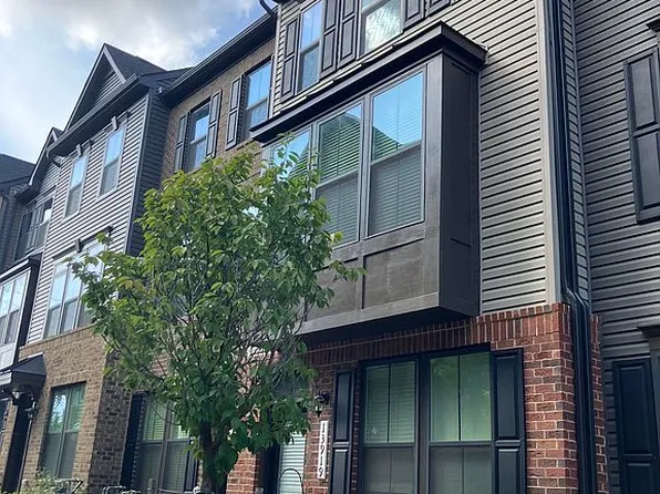 13919 Airfoil Rd, Herndon, VA 20171