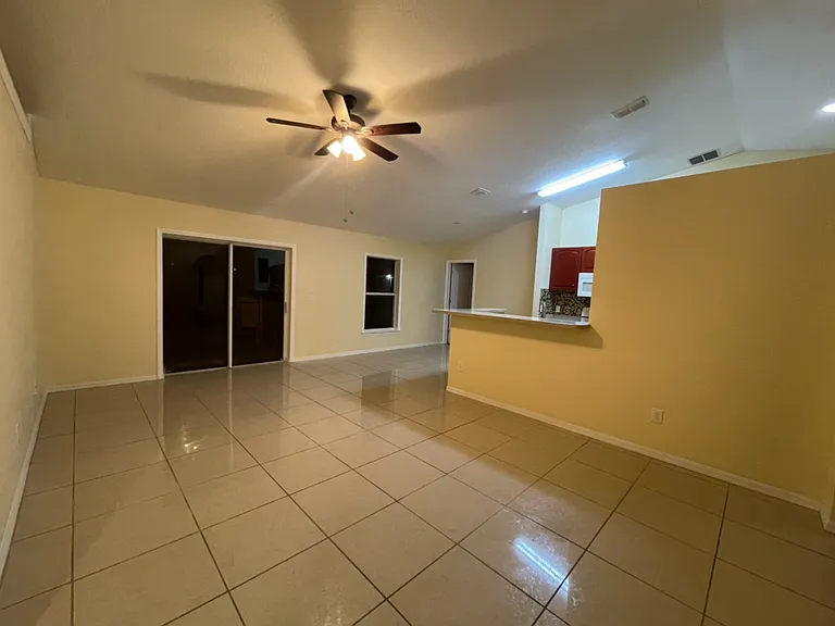 808 Wakefield Way — Photo 9