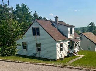 817 W Maple St, Iron River, MI 49935
