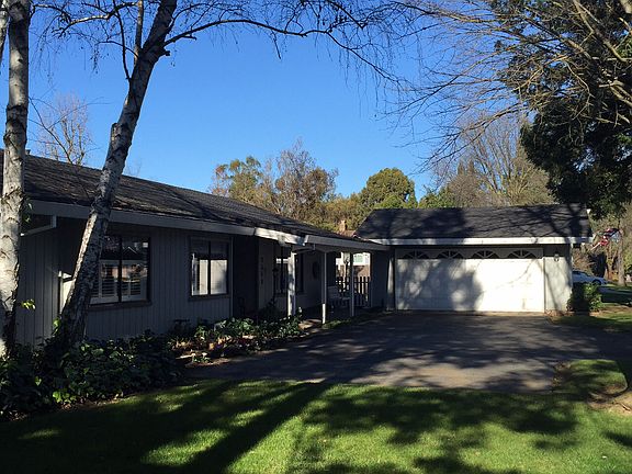 3rd image of 9448 Laguna Creek Dr