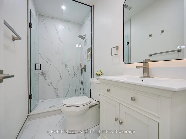 124 Robert St — Photo 12