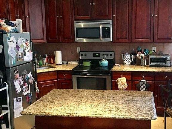 3rd image of 3003 Astoria Blvd APT 3