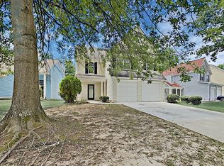 5225 Arrowind Rd NW, Lilburn, GA 30047