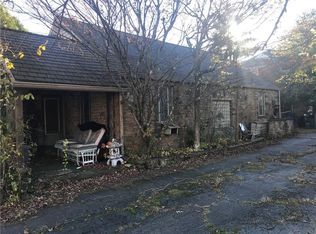 351 Maxwell Dr, Pittsburgh, PA 15236