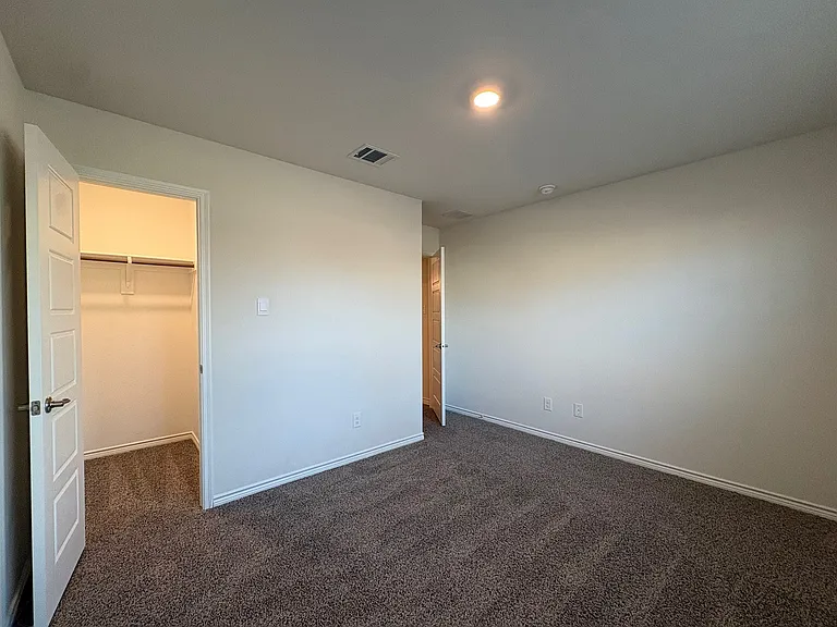 610 Union Dr — Photo 26