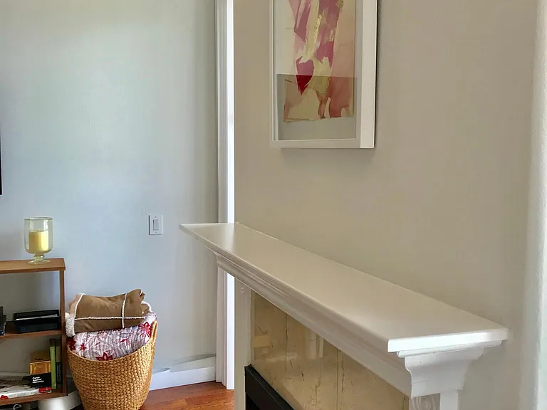 8349 Blackburn Ave #302 — Photo 294