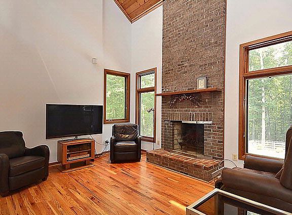 5th image of 9810 Quail Run Ct