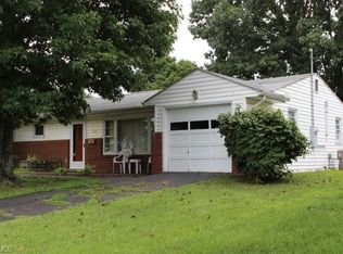 133 Riverview Dr, Marietta, OH 45750