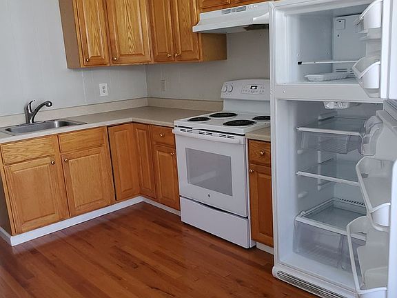 3rd image of 24 Main St #5