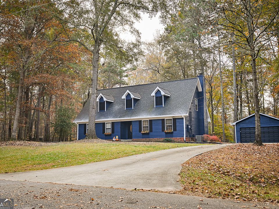 1st image of 155 Tall Oak Trl