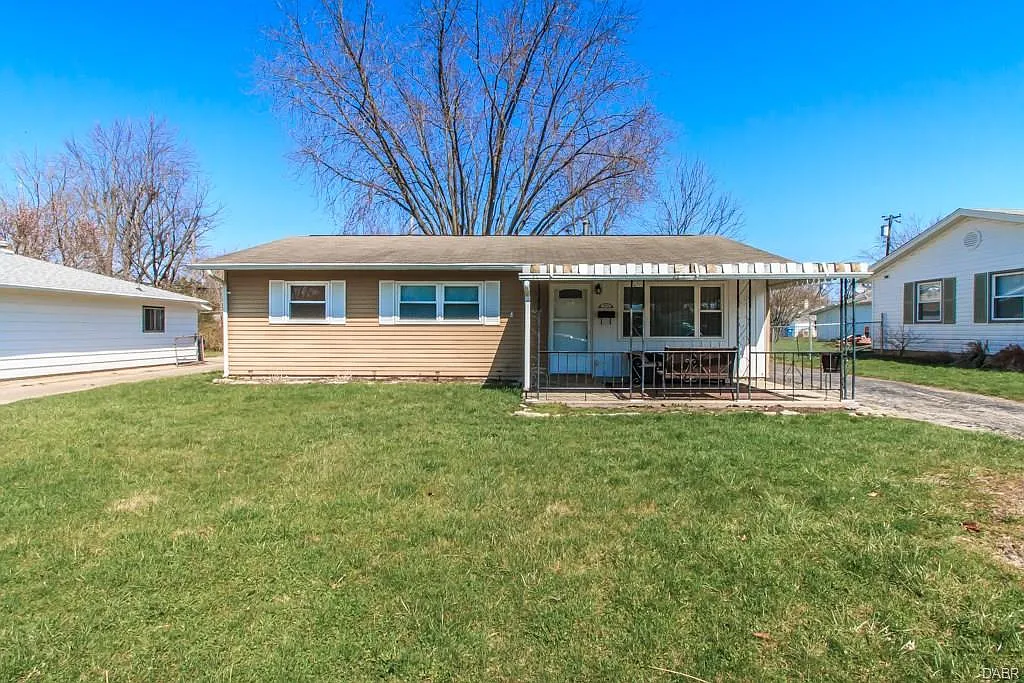 5925 Penn Ave photo 1