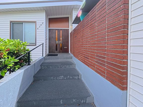 5th image of 6762 Neal St