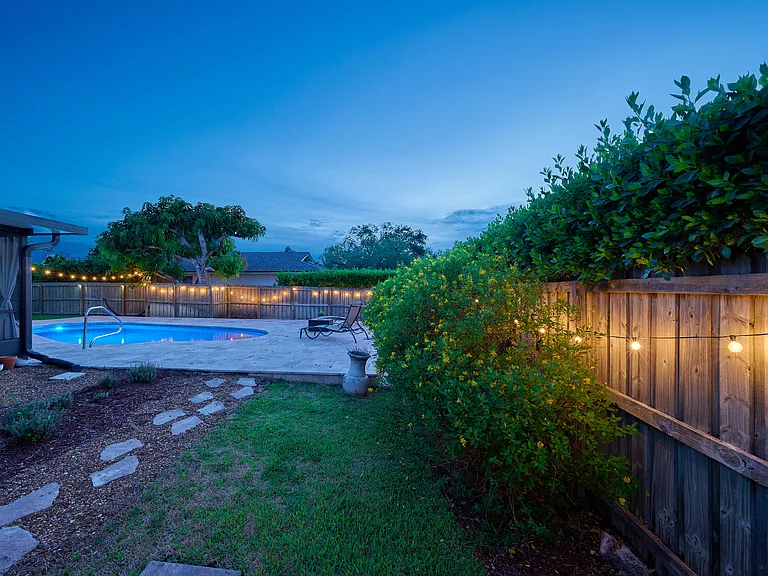 1267 Summerwood Cir — Photo 69