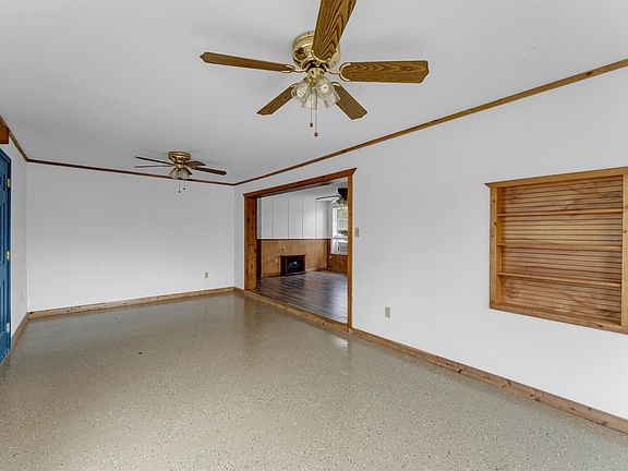 5th image of 205 Beaver Street