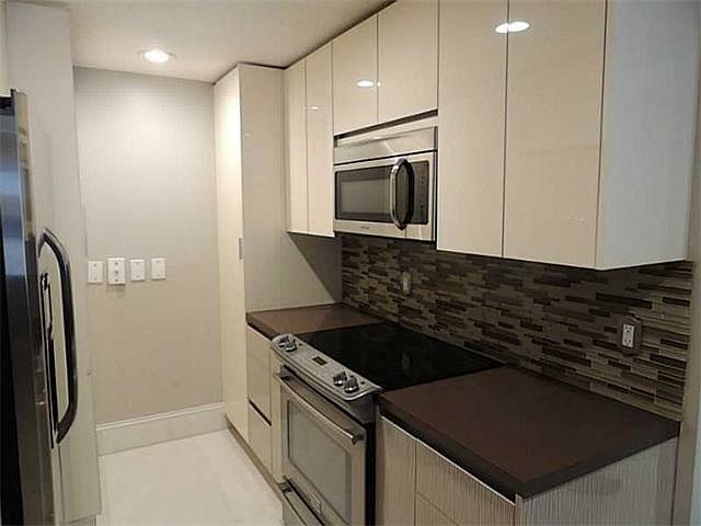 1st image of 6440 NW 114th Ave Unit 428