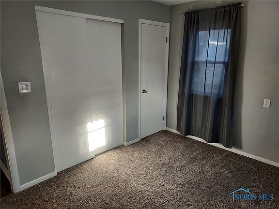 2nd image of 172 N Main St