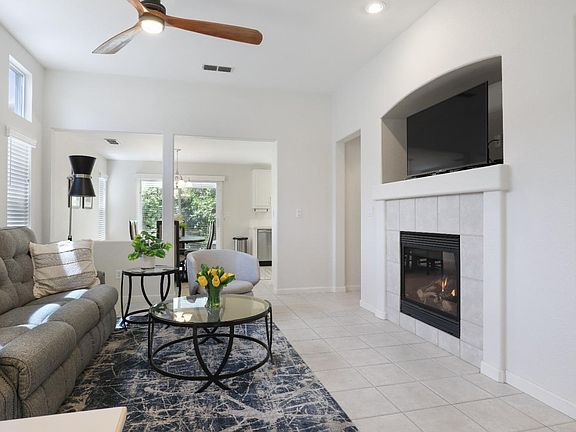 4th image of 306 Fairbanks Drive