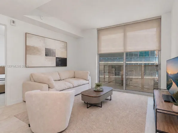 77 SE 5th St #1905, Miami, FL 33131