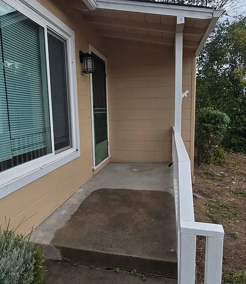 778 Litchfield Ave — Photo 3