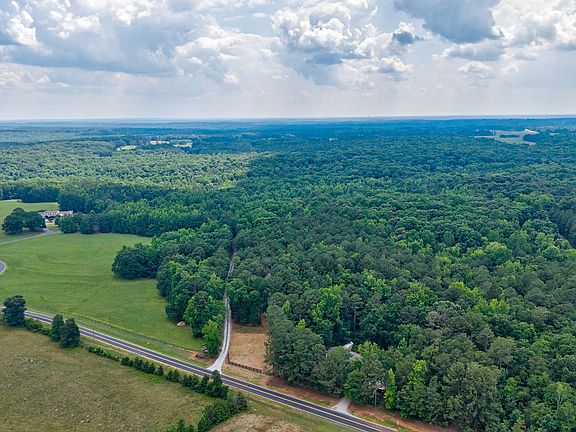 3rd image of 1800 Elder Mill Rd