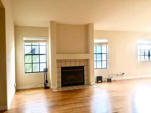 1st image of 1817 Chalcedony St