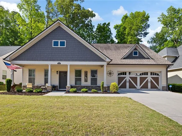 102 Kirk Dr, Dallas, GA 30132