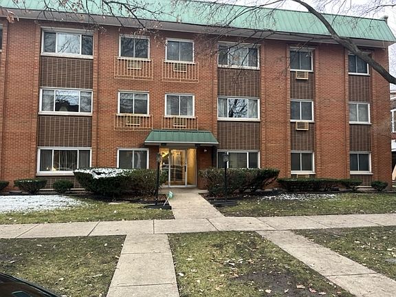 2nd image of 433 S Lombard Ave APT 23
