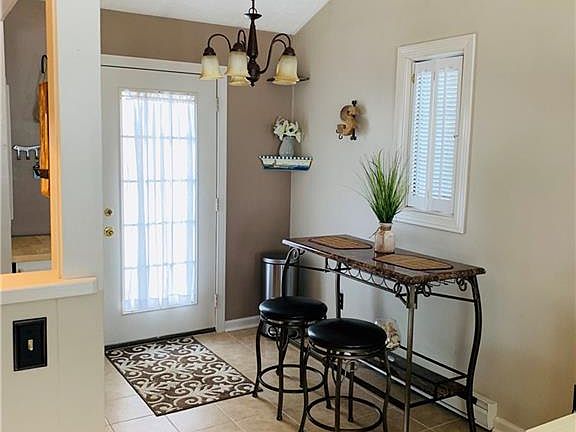 5th image of 46103 New England Sq #3