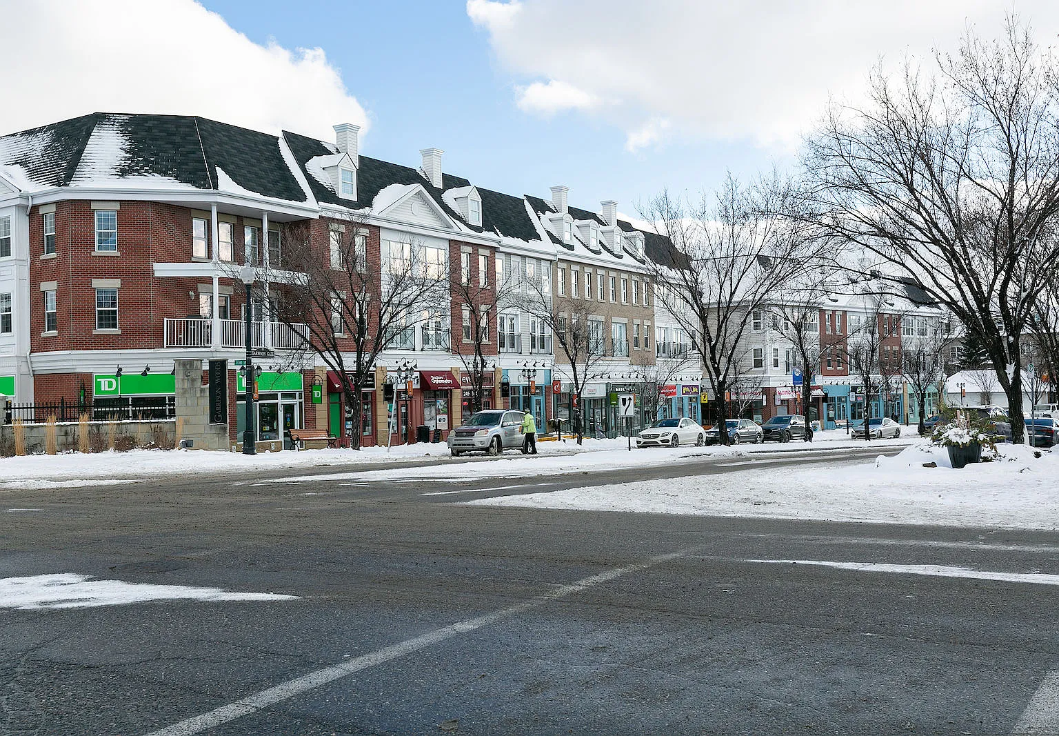 Spacious 1 Bedroom Condo in the Heart of Marda Loop CIP116 — Photo 1