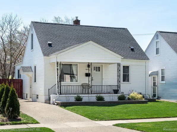 1612 Bauman Ave, Royal Oak, MI 48073