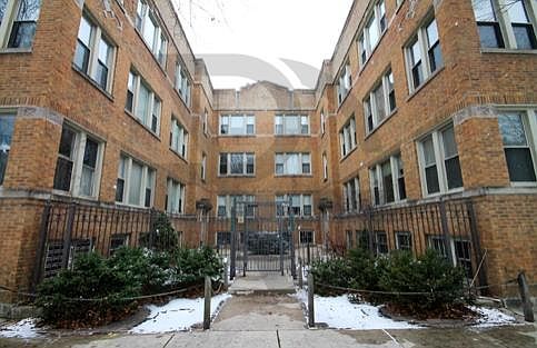 1st image of 4700 N Winchester Ave #U1