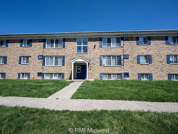2nd image of 6220 E 11th St #305