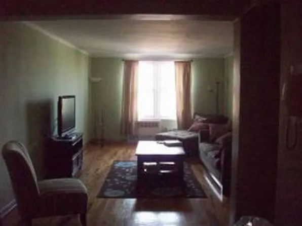 1717 East 18th Street image 1 of 5