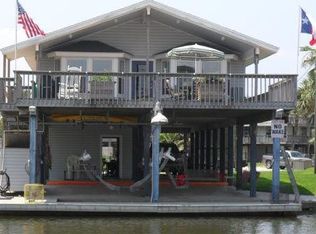 16530 Jamaica Cove Rd, Jamaica Beach, TX 77554