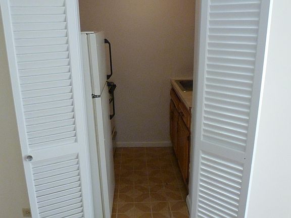4th image of 435 E 77th St APT 3D