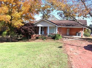 1011 Lawson Dr, Kingsport, TN 37660