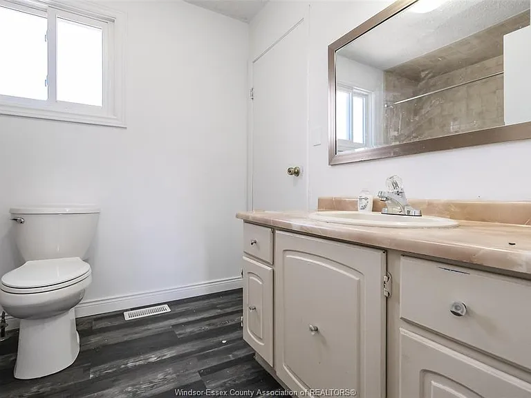 3309 Aurora Dr — Photo 14