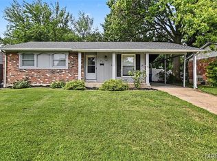 1536 Coachway Ln, Hazelwood, MO 63042