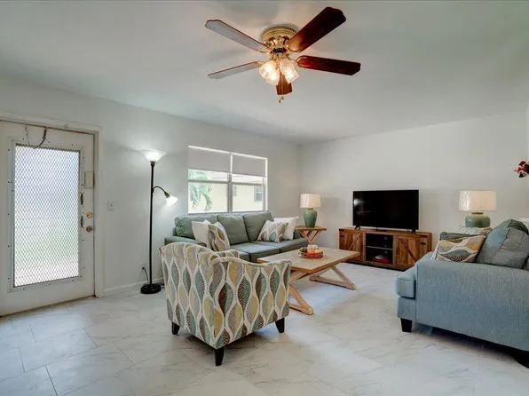 222 Saxony E #222, Delray Beach, FL 33446