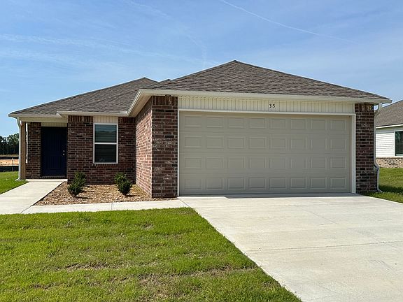 2nd image of 35 Foster Louis Ln