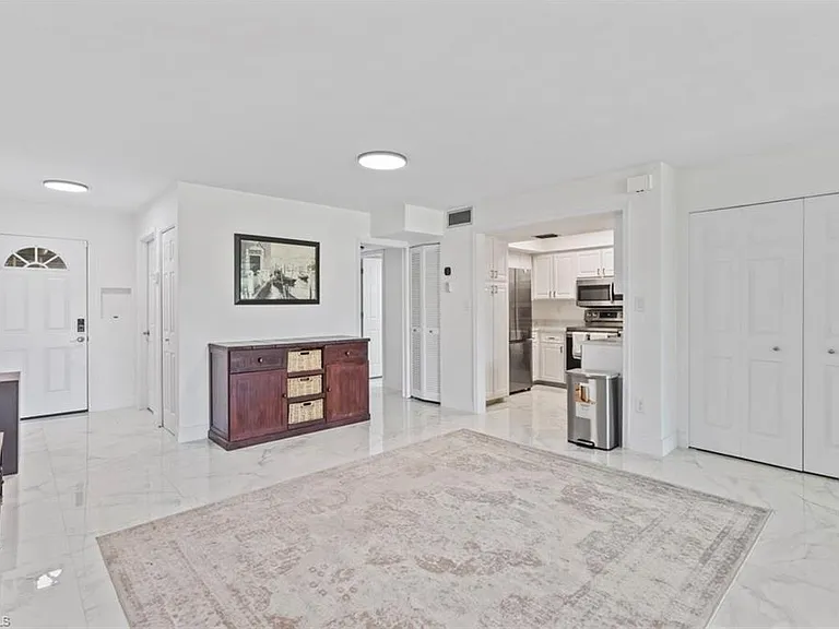 452 Bristle Cone Ln #27 — Photo 4