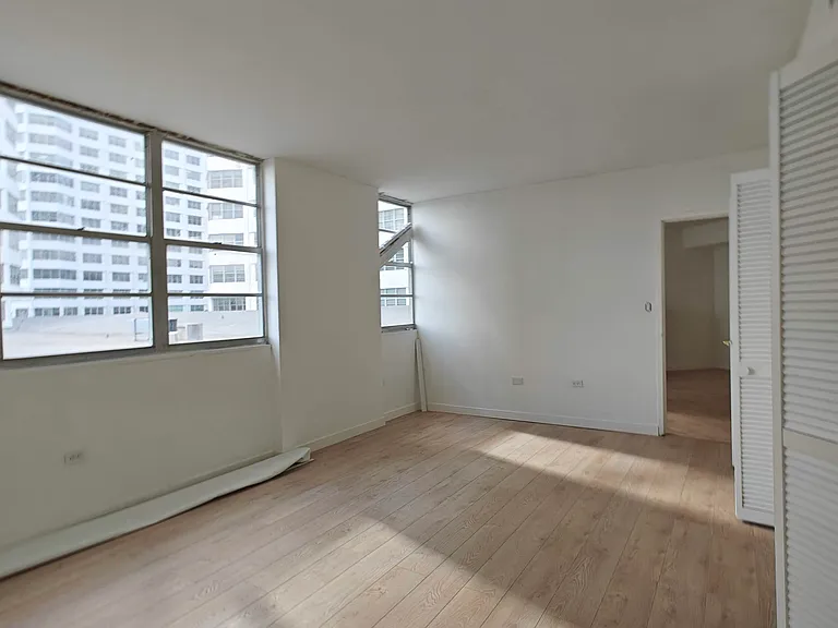 801 Brickell Bay Dr #365 — Photo 16