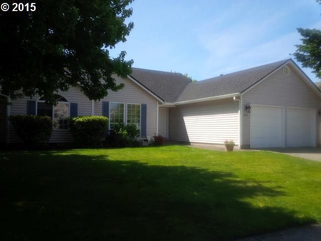 1st image of 17511 SE 32nd St
