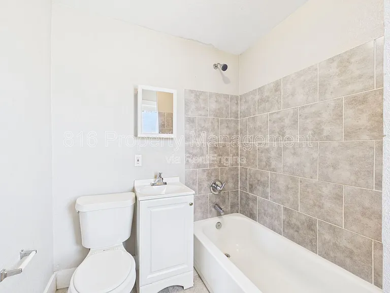 2702 Peery Ave #2E — Photo 18