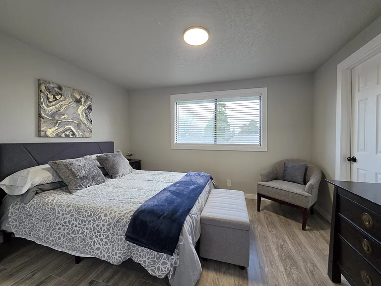 S 2nd Ct — Photo 2