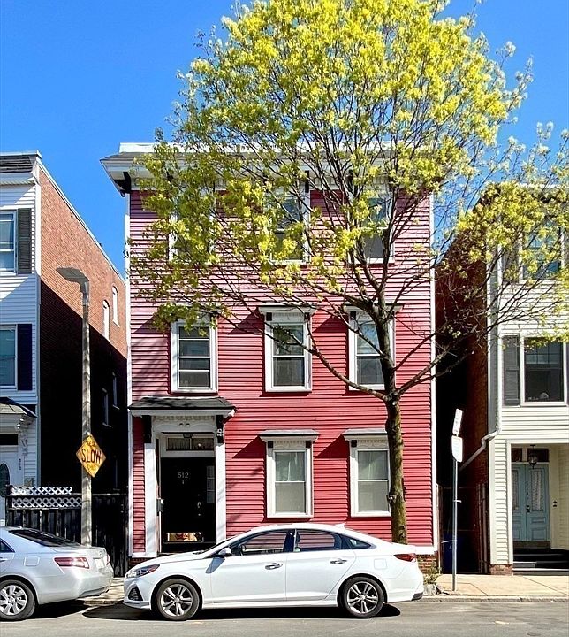 1st image of 512 E 3rd St