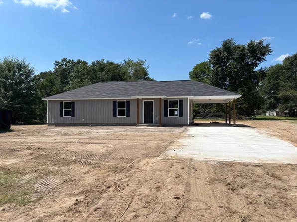 2 1/2 Bush Ct, Dalzell, SC 29040