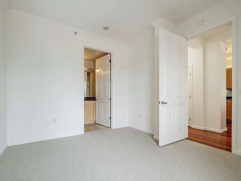 140 S Van Ness Ave #1131 — Photo 13