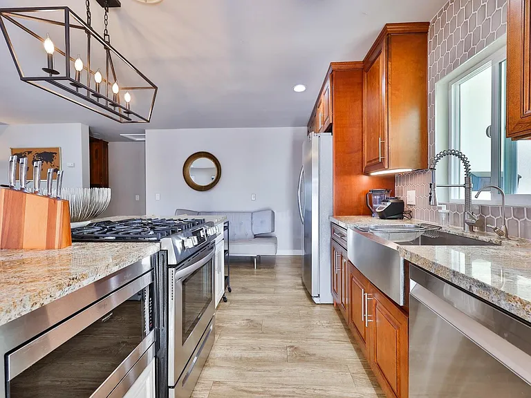 6421 Carthage St — Photo 10