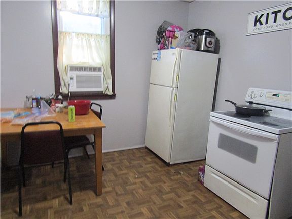 5th image of 622-624 Kingview Rd